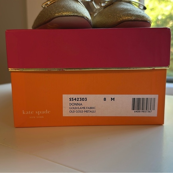 Kate Spade “Donna” Gold Lame Kitten Heel Pump, size 8 - Picture 4 of 4
